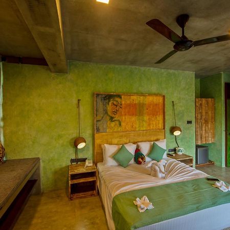 White Moon Resort Gampaha Buitenkant foto