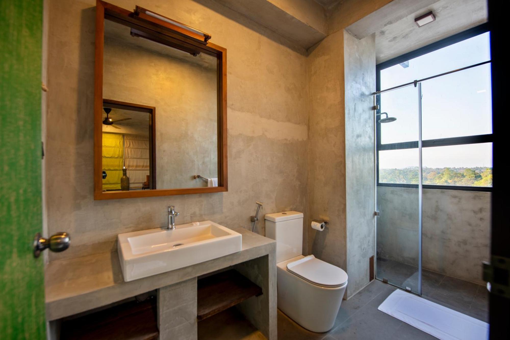 White Moon Resort Gampaha Buitenkant foto