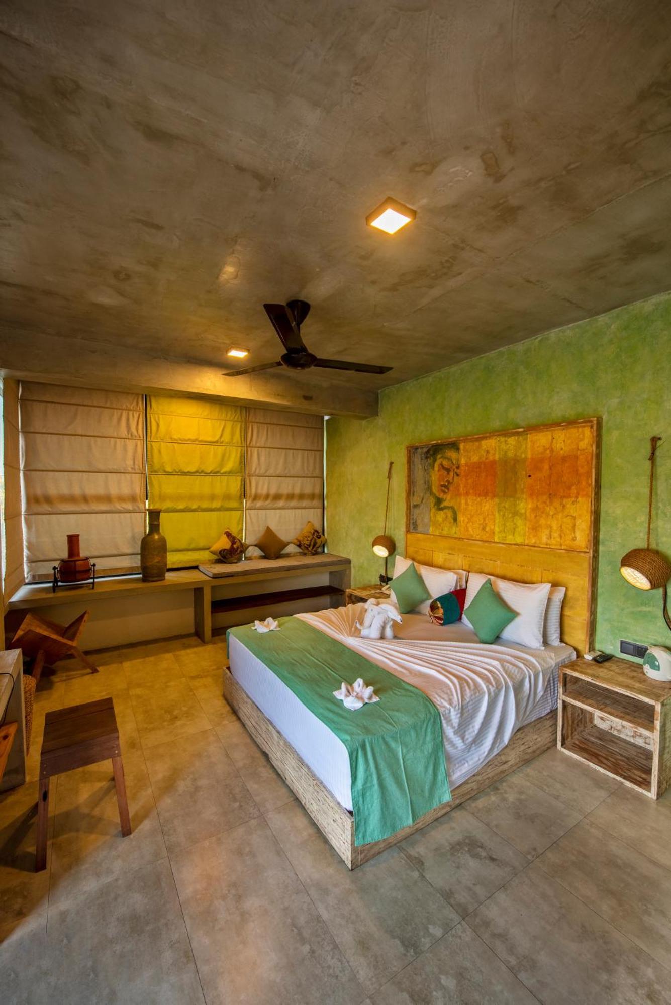White Moon Resort Gampaha Buitenkant foto